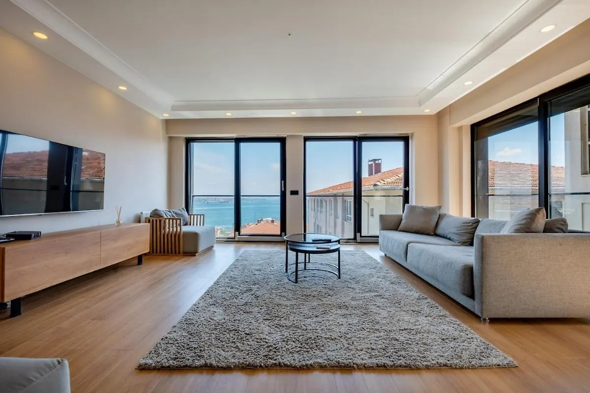 Chic Bosphorus View Apartment Istanbul